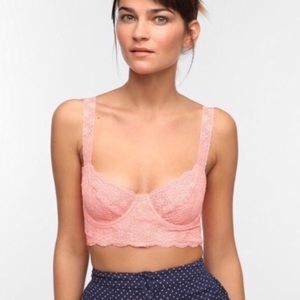 ✨NWOT✨UO Pins and Needles Underwire Lace Bralette